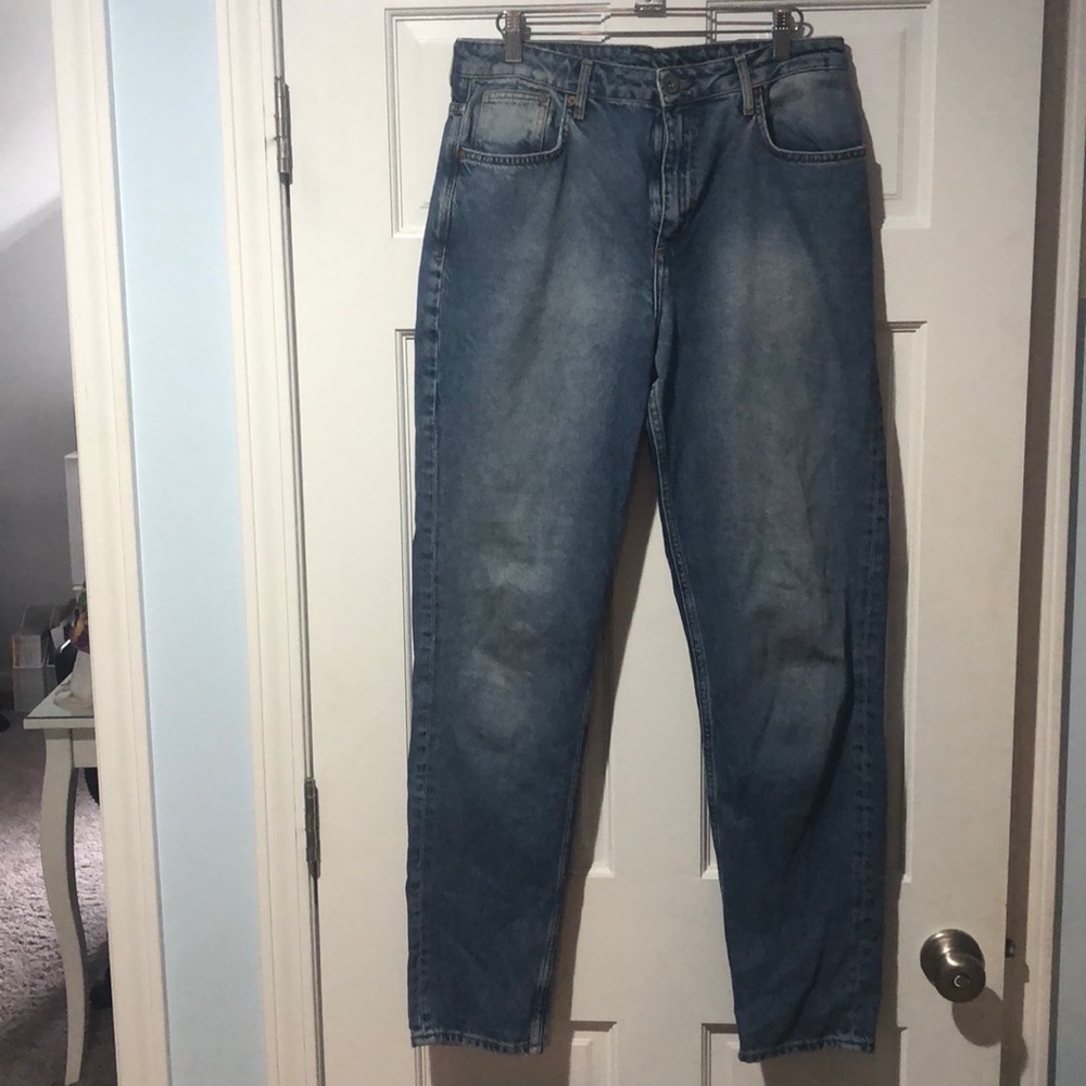 H&M Mom Jeans Medium Wash